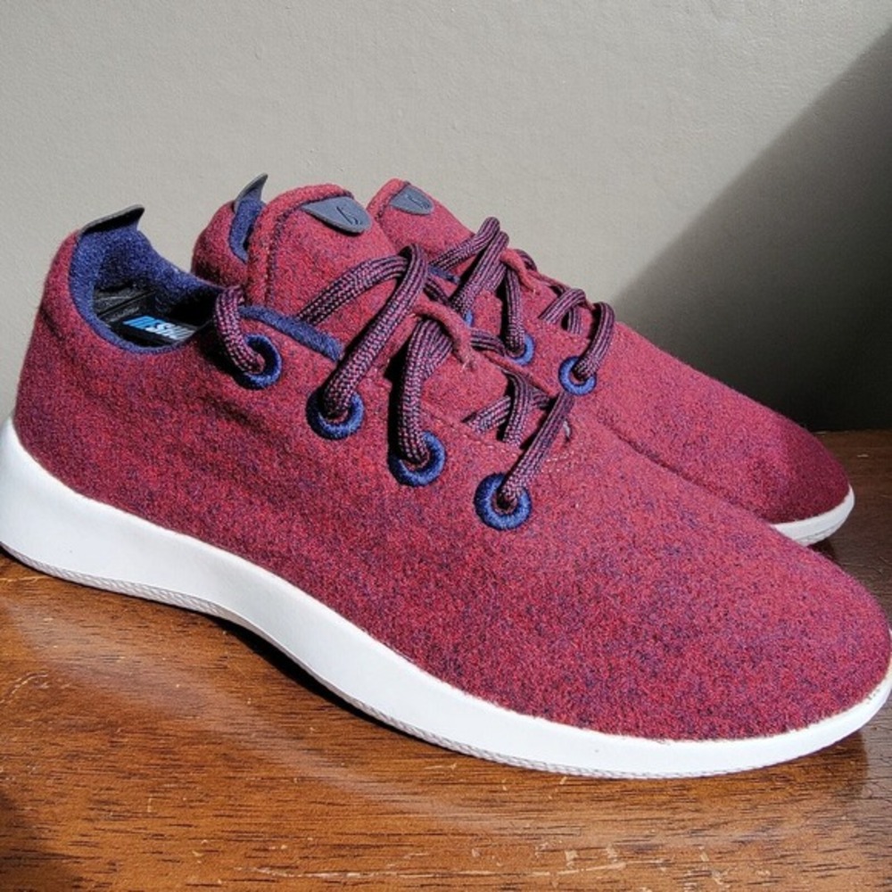 Allbirds Women's Wool Runner Limited Edition Olympus Sneakers Size 8 Red‎ Maroon